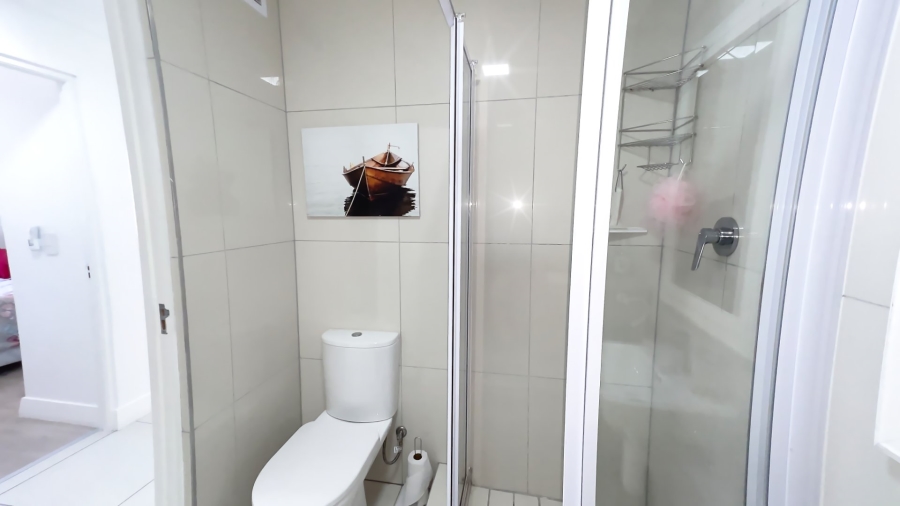 2 Bedroom Property for Sale in Zonnebloem Western Cape